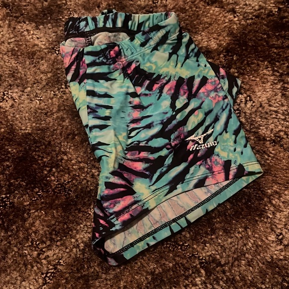 SHORTS!! - Picture 9 of 11